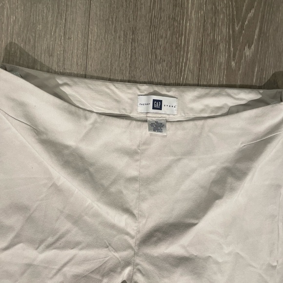 GAP Cream Women's Pants - Picture 2 of 5